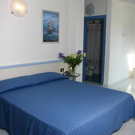 地中海住宅酒店 3*