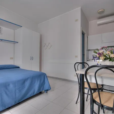 Mediterraneo Hotel 3*