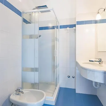 فندق Mediterraneo 3*