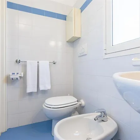 فندق Mediterraneo 3*