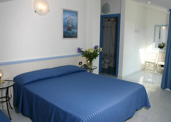 地中海住宅酒店 3*